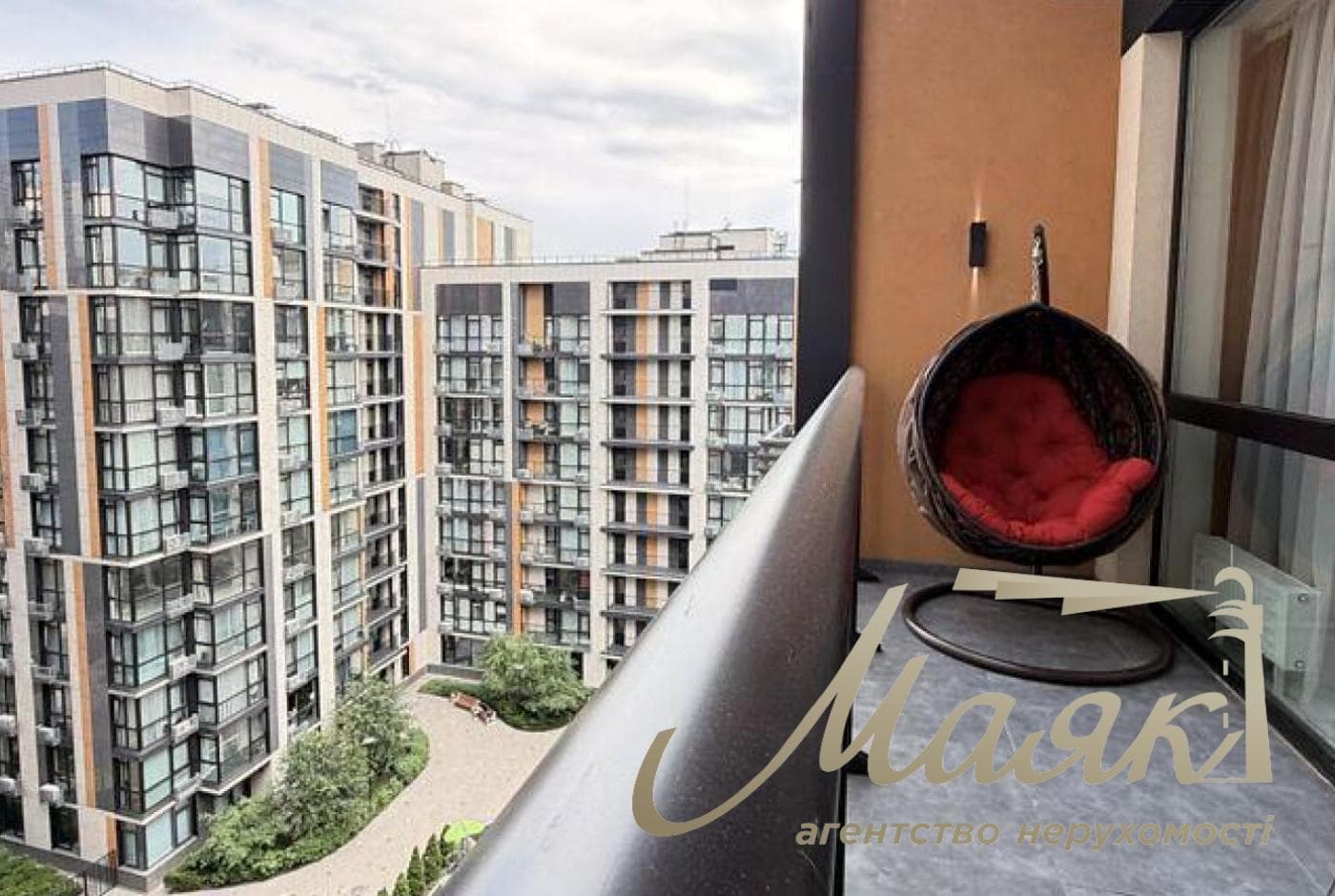 3-Bedroom Apartment for Sale in the "French Quarter 2" Residential Complex, M. McKay Street, Pechersky District