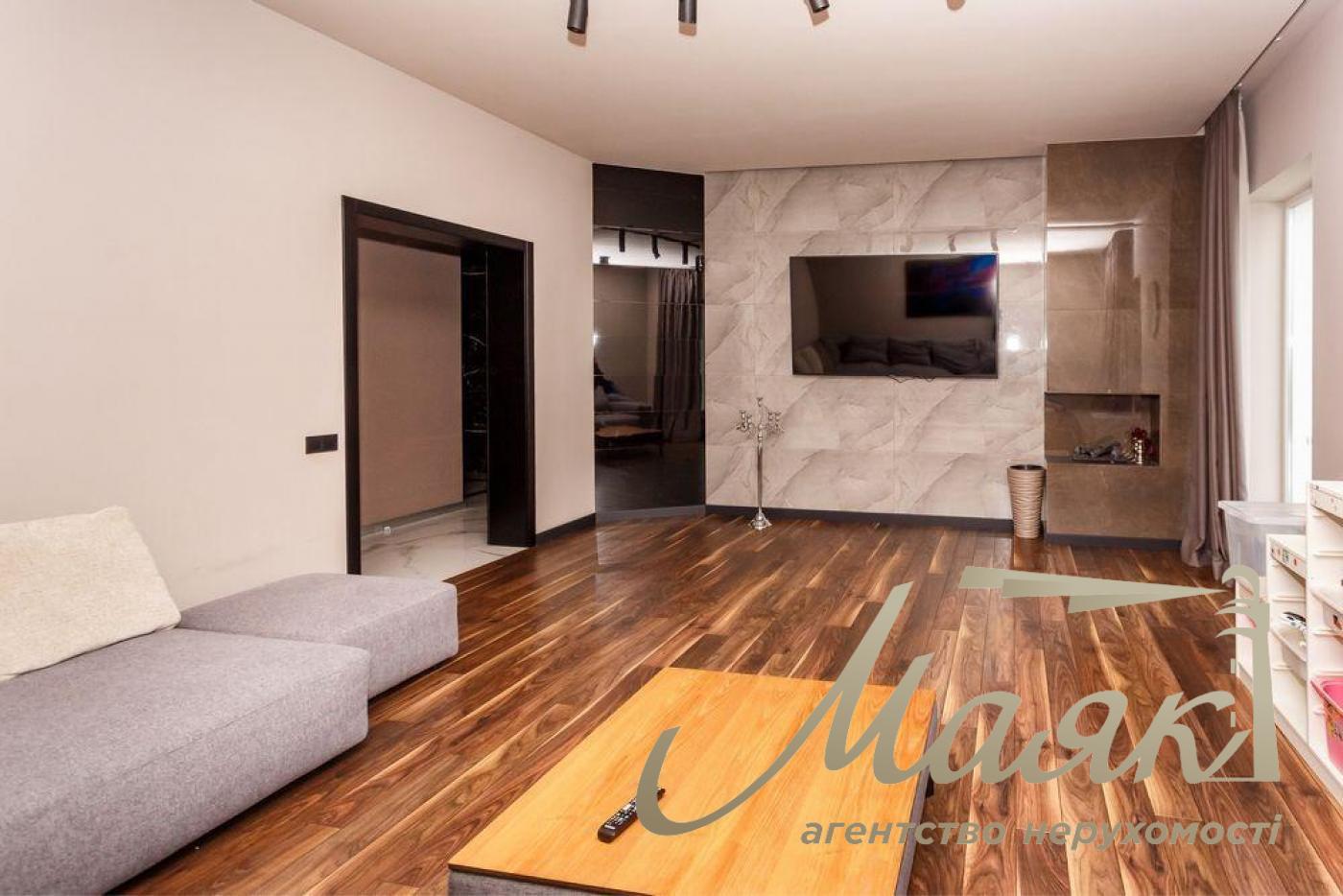 Продаж 2-поверхового будинку 210м2 с.Підгірці, Романків