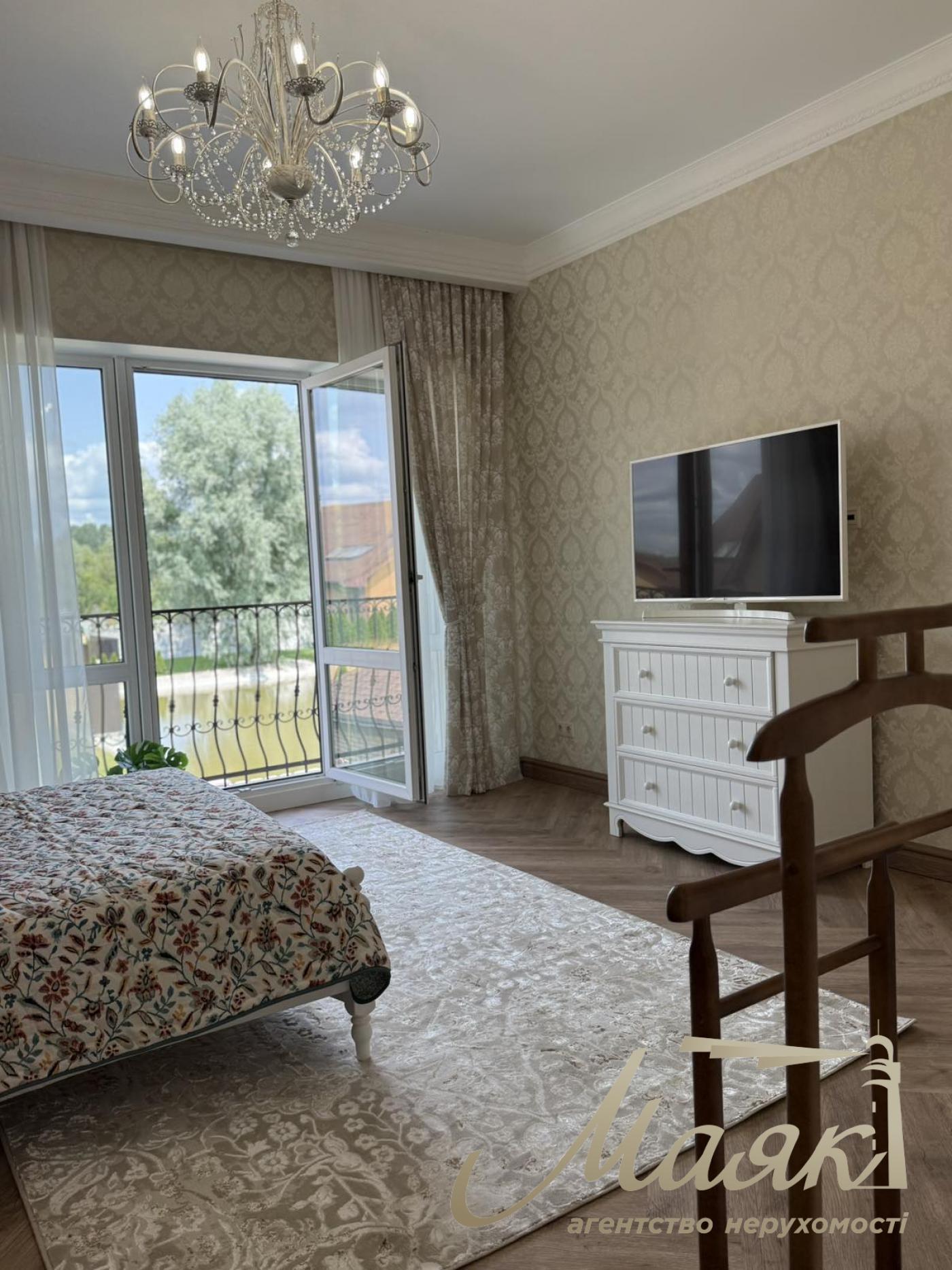 Продаж будинку в КМ Розкішне, село Романків, Обухівська траса