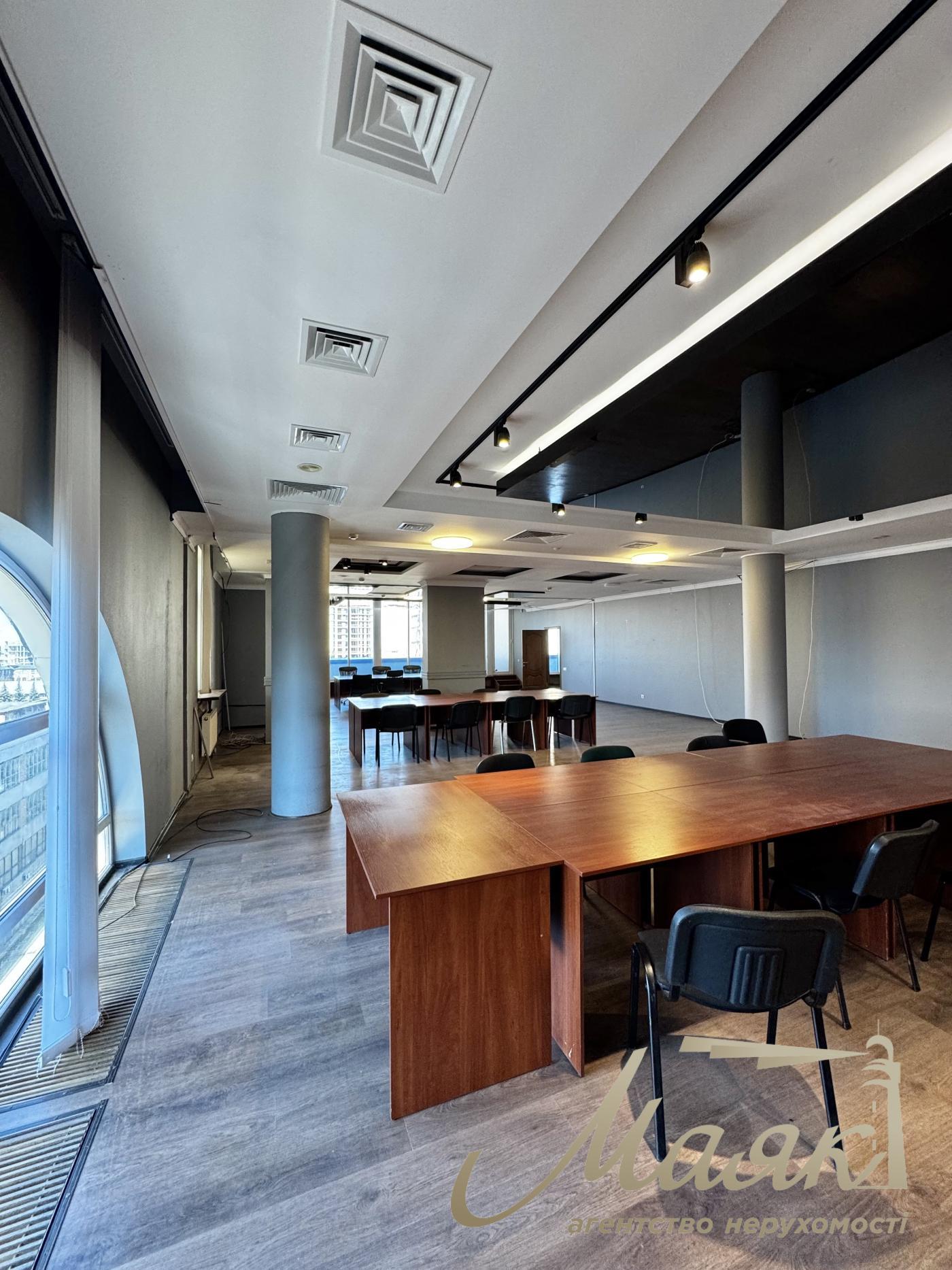 Rent of open-space office 420 sq.m. Business center Sapphire | Pechersk