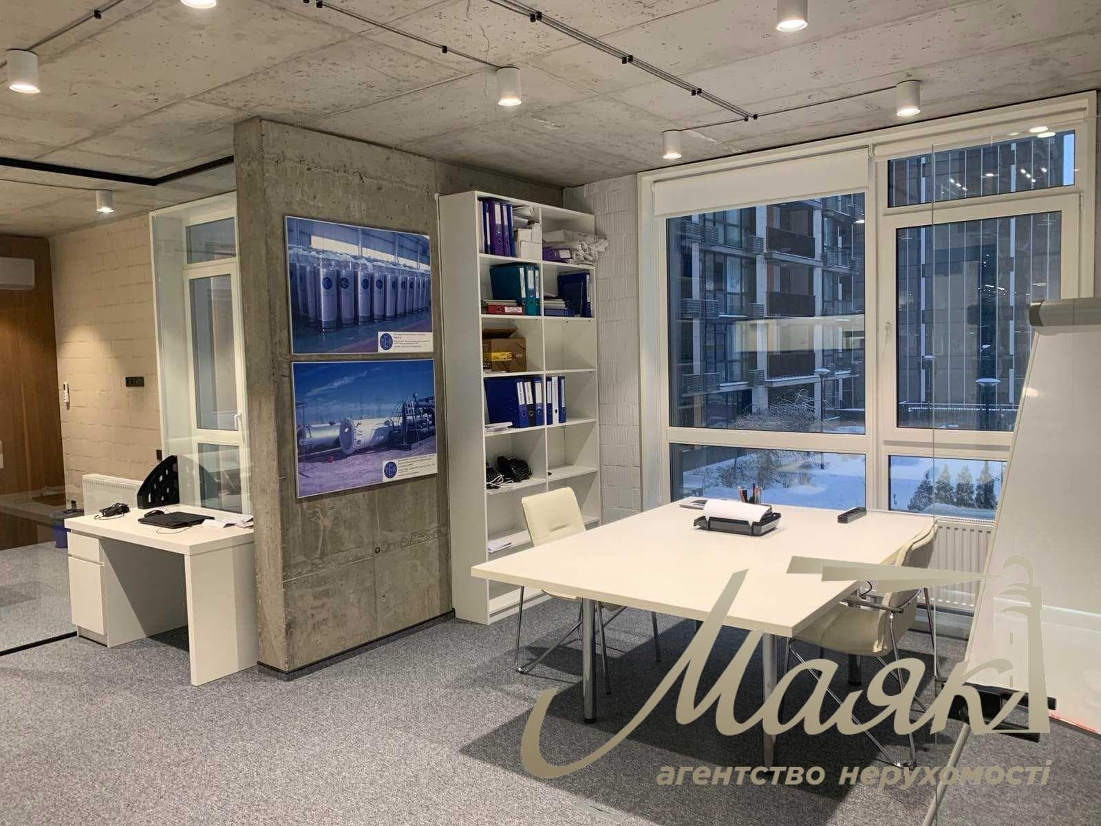 92 m² Office Space for Rent in the "French Quarter 2" Residential Complex