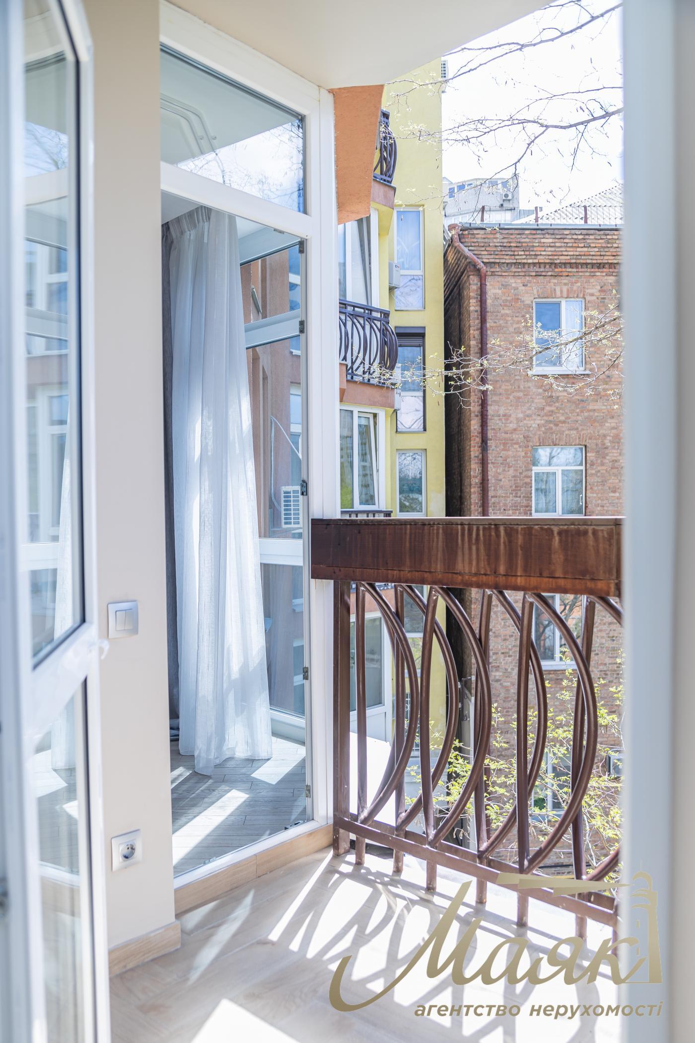 Продаж 3х-кімнатної квартири 108.3м2 вул. Коперника, Шевченківський район, Лук'янівка, Київ