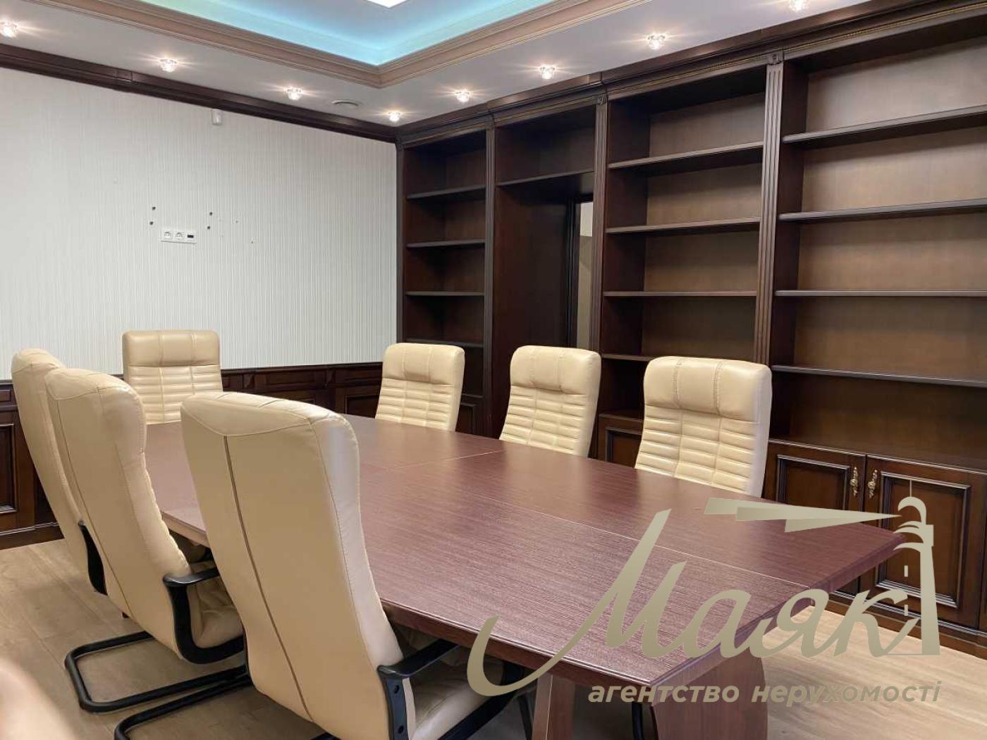 Аренда офиса 220м2 в ЖК Липская башня