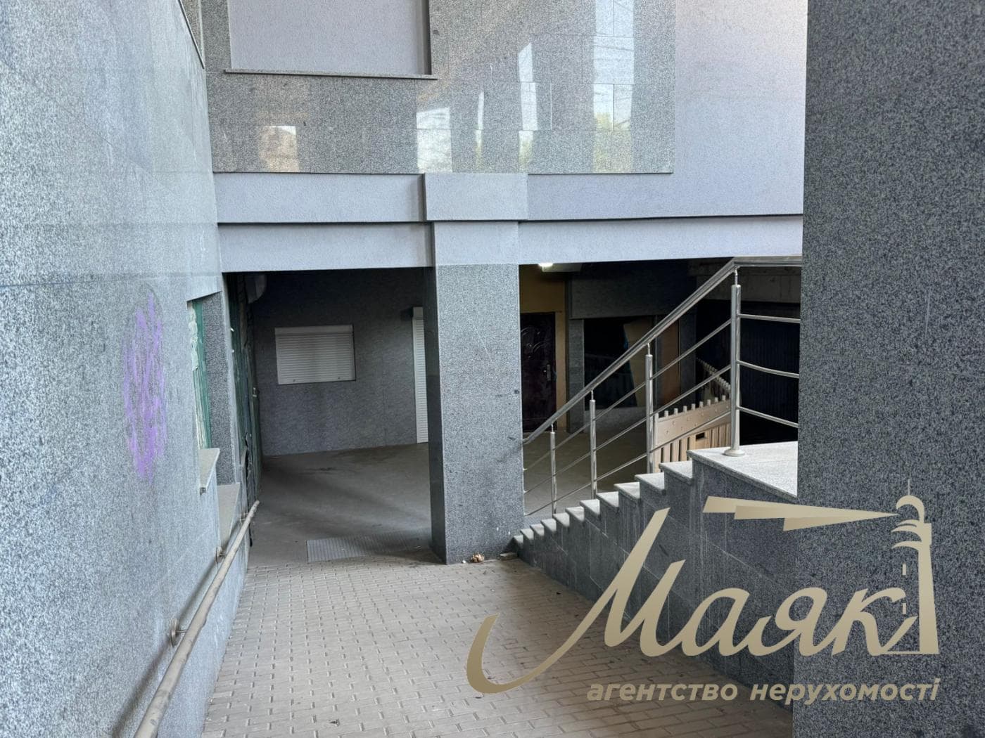 Commercial rent 62m2, Nizhniy Val, Podil