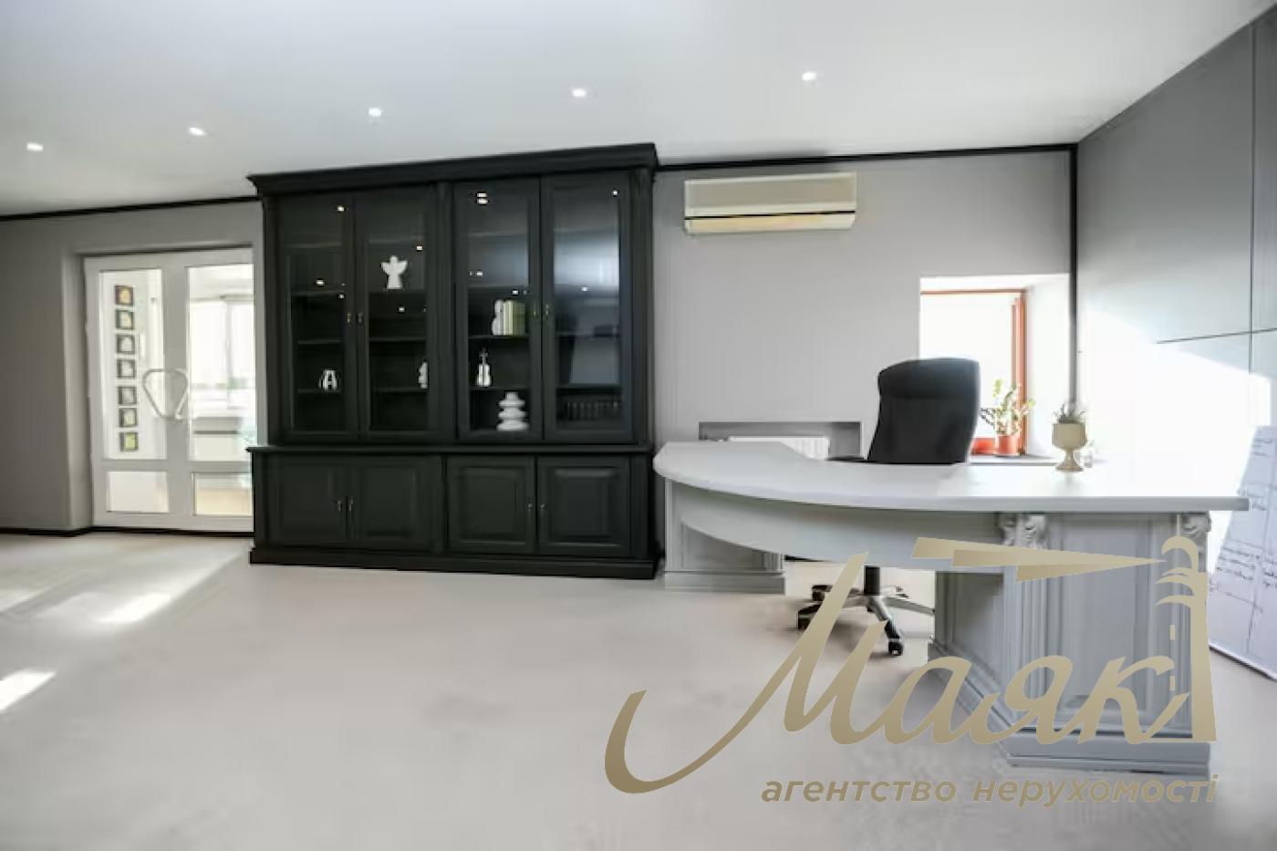 Office premises for rent 105 m2, Solormen district, Klinicheskaya str.