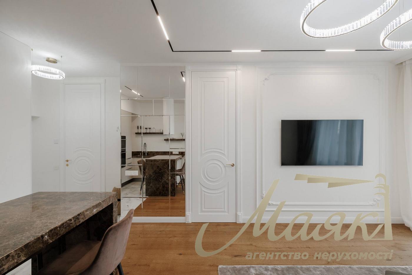 For sale 1k apartment 55 m², LCD "Novopecherskie Lipki", Verkhoglyada/Dragomirov str. 15B, Pechersk district