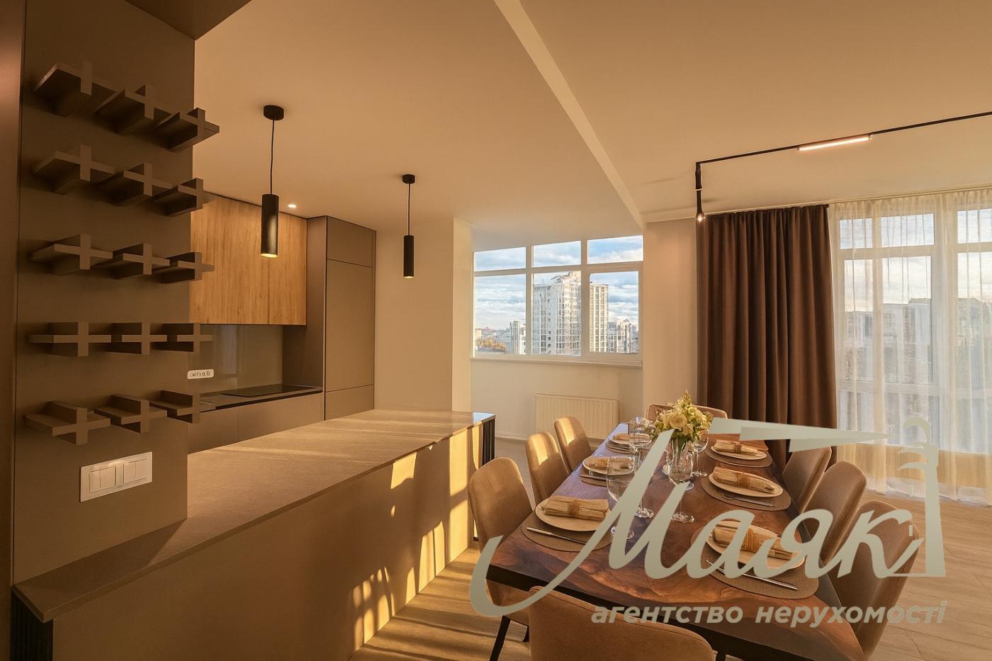 Аренда двухуровневой квартири  120м2 в ЖК " Подвысоцкий" , Печерск, Киев