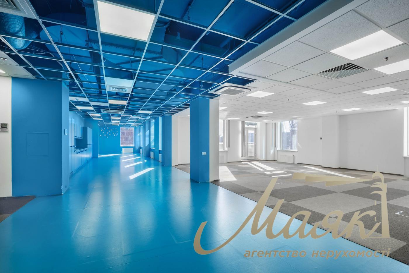 Оренда офісу 726м2 в БЦ Євразія, по вул.Жилянська 78, Центр.