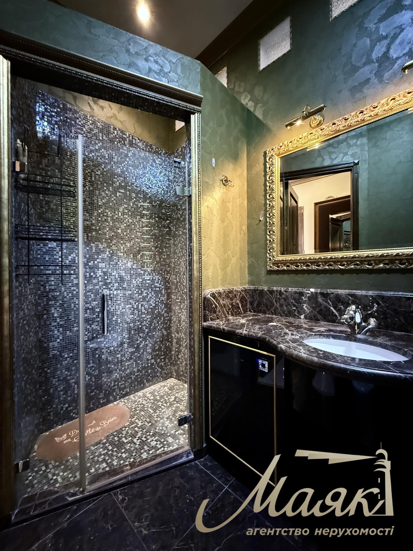 Rent apartment 91.7m2 st. Bankova 3, Lipki, Pechersky district, Government quarter, Kyiv