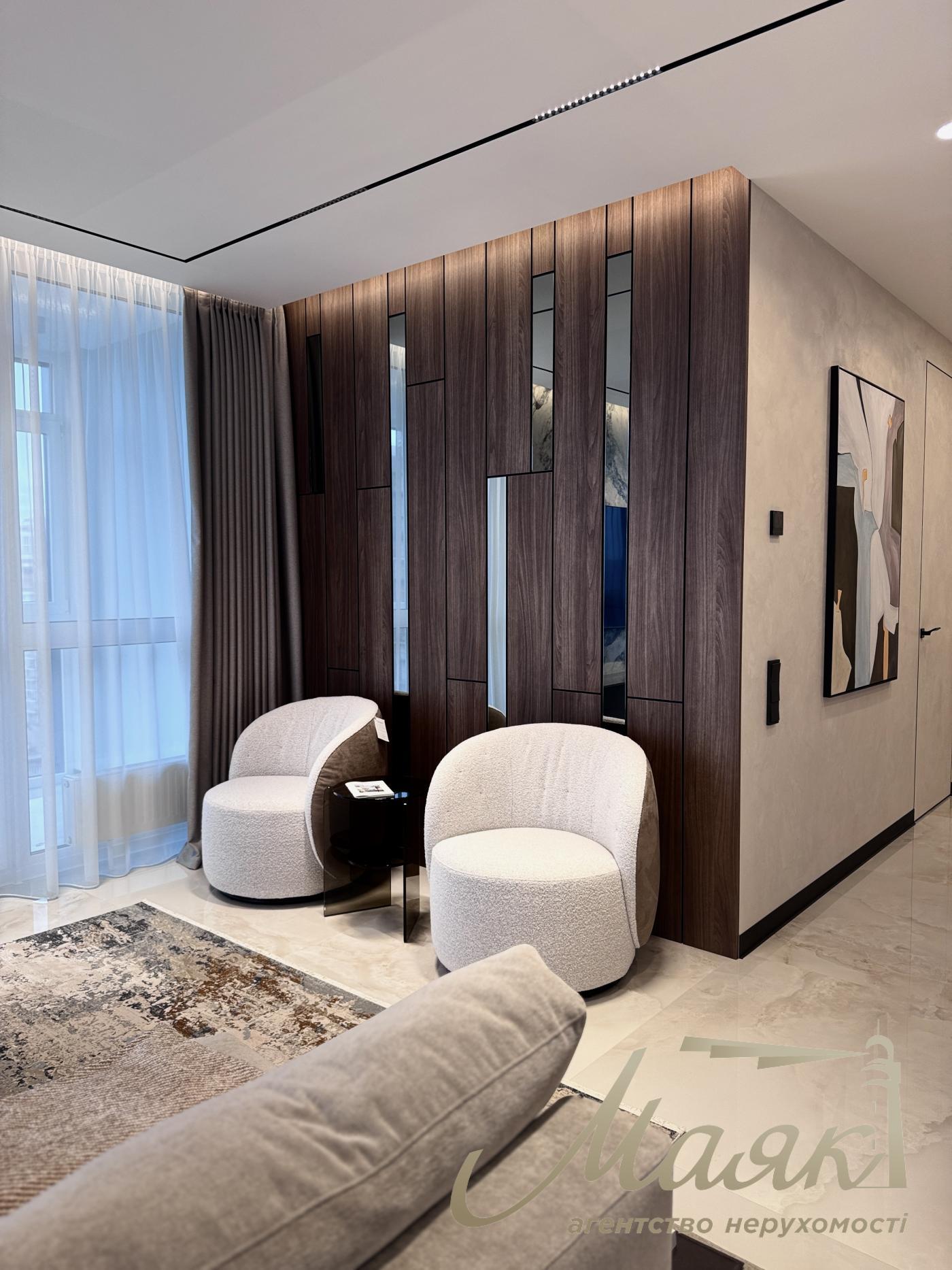 Продаж квартири 120m2 в ЖК Французький квартал 2, вул. Джона Маккейна 3а, Центр, Київ