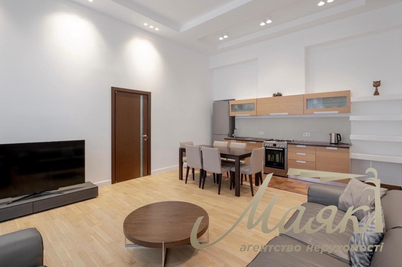 Оренда 3-кімнатної квартири площею 95 м², вулиця Антоновича, 23