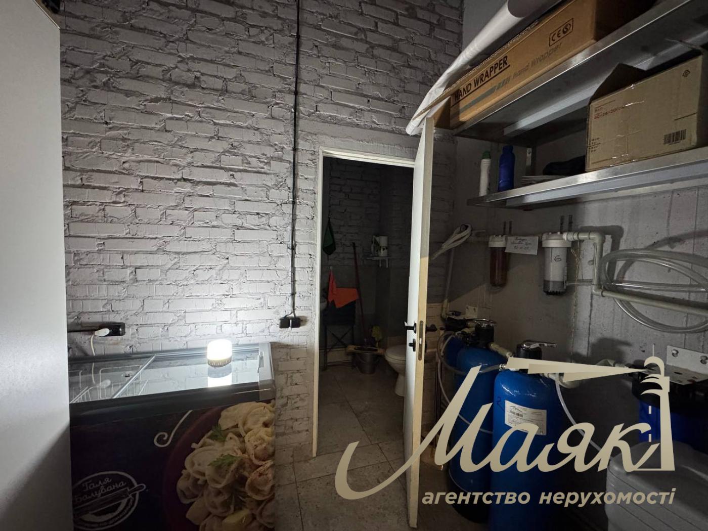 Оренда фасаду, 53м2, ЖК Севен, Осокорки