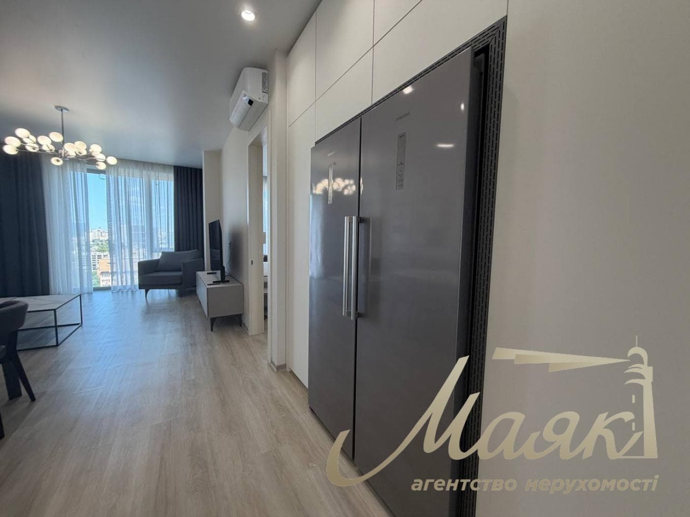 4-room apartment for rent in the Atlantic Residences complex, 118 Antonovycha St., Downtown.