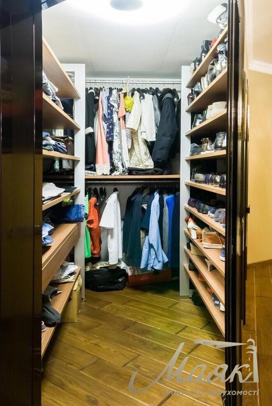 Продаж 3х кімн. квартири 195 м2 в ЖК Липська вежа, вул. Інститутська 18а