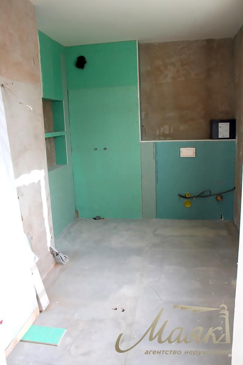 House for sale 261.6m2 in Gatnoye village, near Kiev Ozernaya street, Kyiv-Svyatoshinsky district.