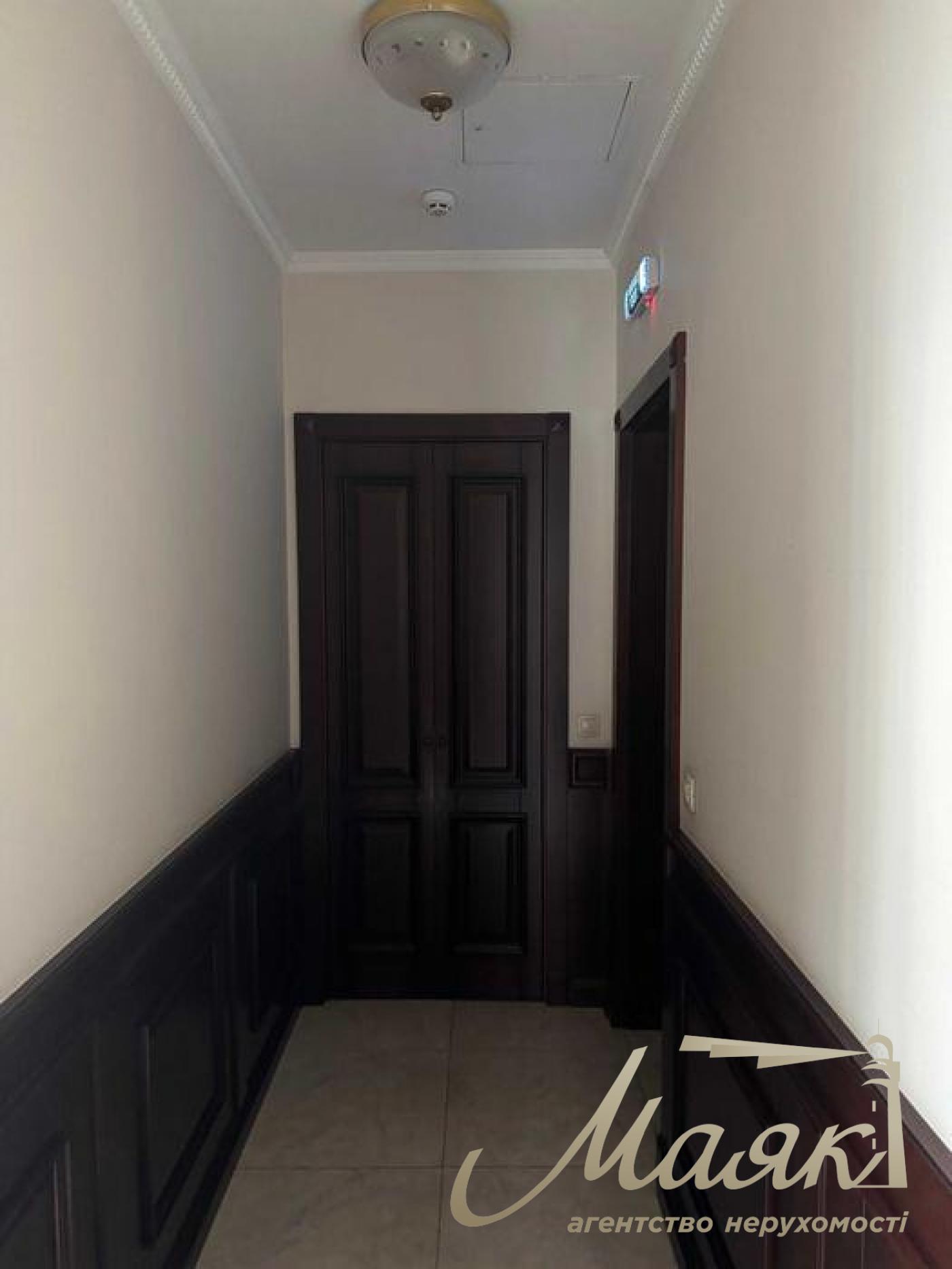 Оренда офісу 108 м.к. на Хрещатику, Центр