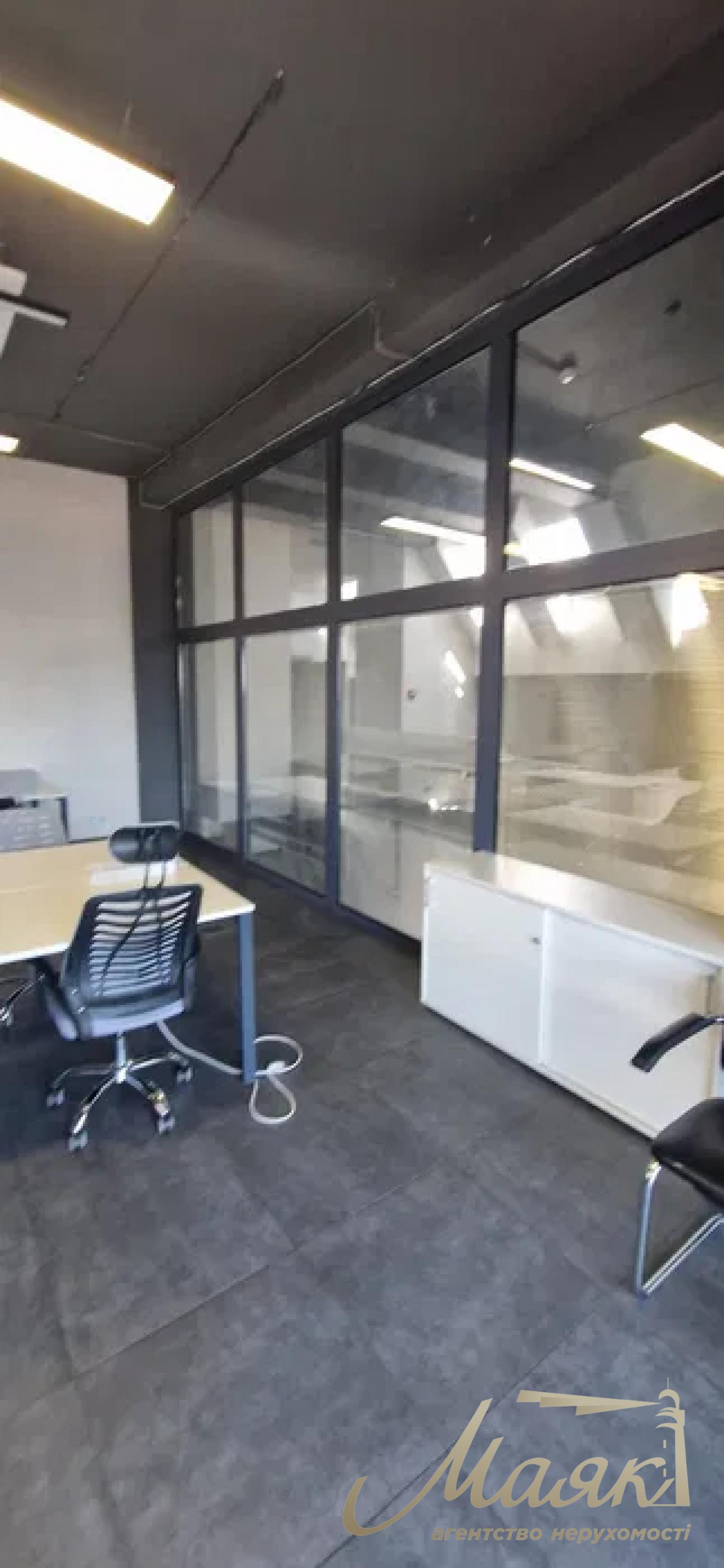 Оренда офісу 214м2 в ЖК Фундуклеївський по вул.Бодана Хмельницького 58-А, Центр.