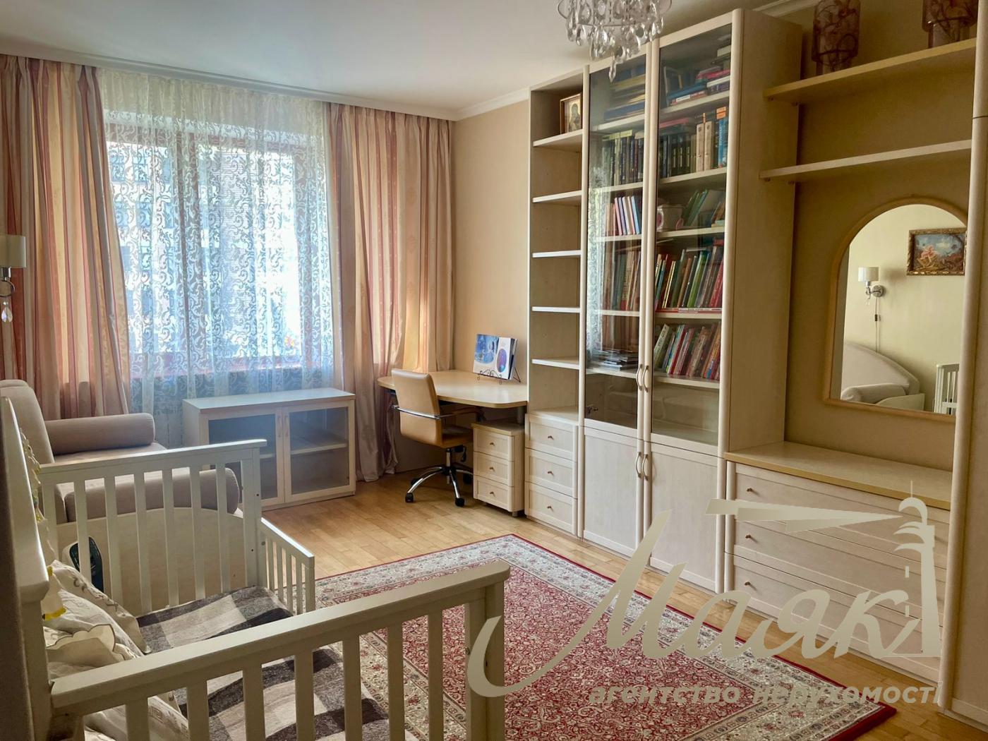 Оренда 4-кімнатної квартири 115м2, вул.Старонаводницька, Печерськ