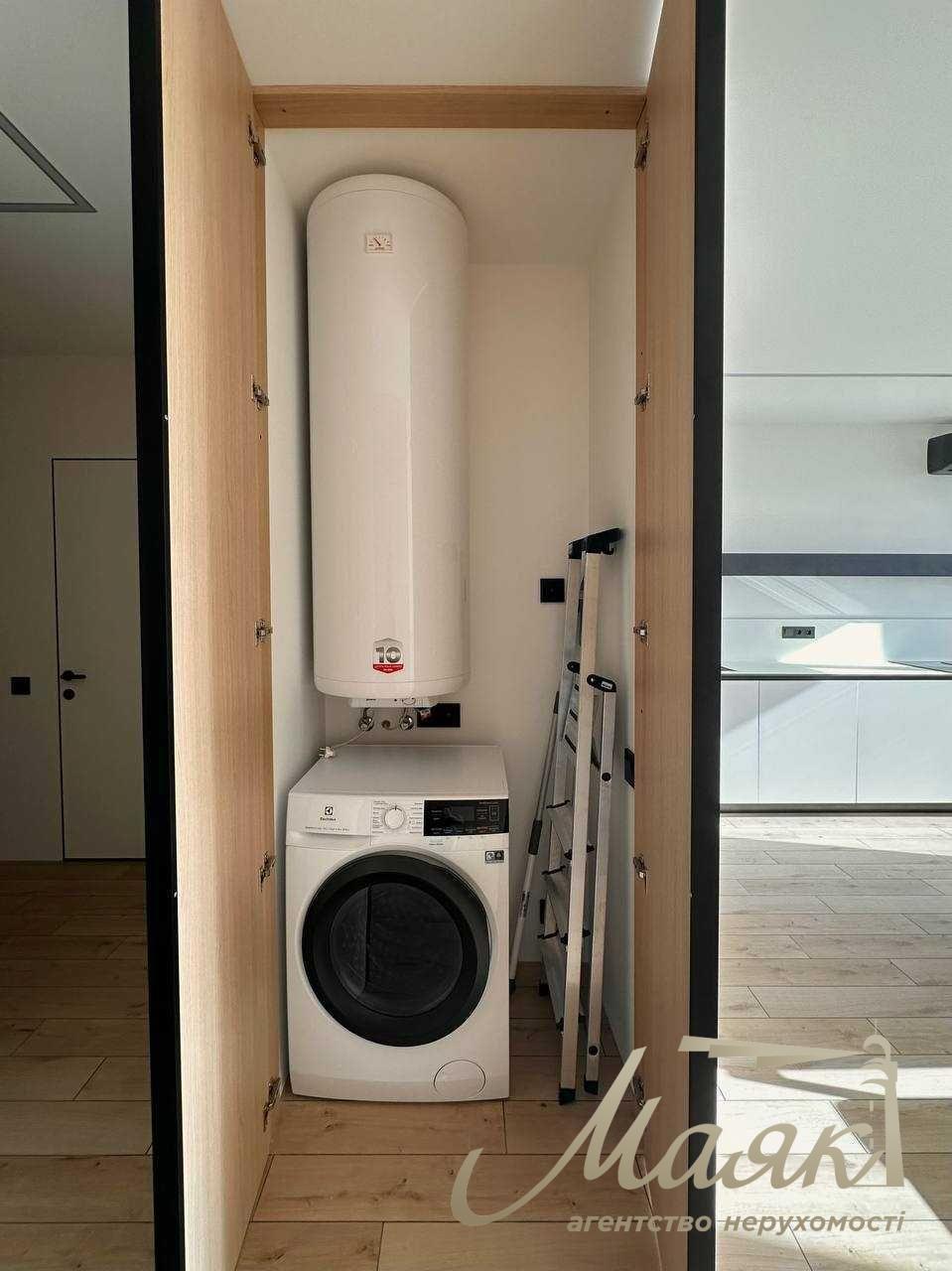 Продаж 2к квартири 69.3м2, ЖК Севен, Осокорки