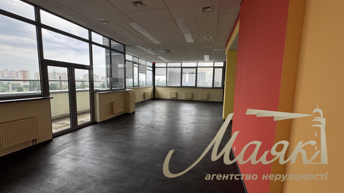 Office for rent 311 m2 in BC on Obolon, Avtozavodskaya str, Kurenevka