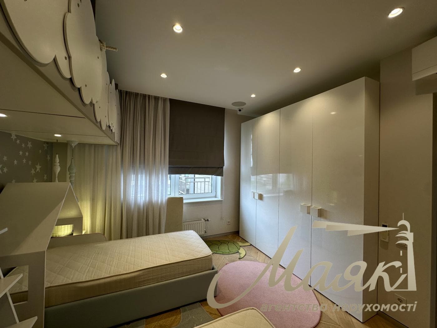 Аренда видовой 5-комнатной квартиры (230м2) в ЖК "Chelsea Tower", ул. Деловая 4, Центр, Печерский район
