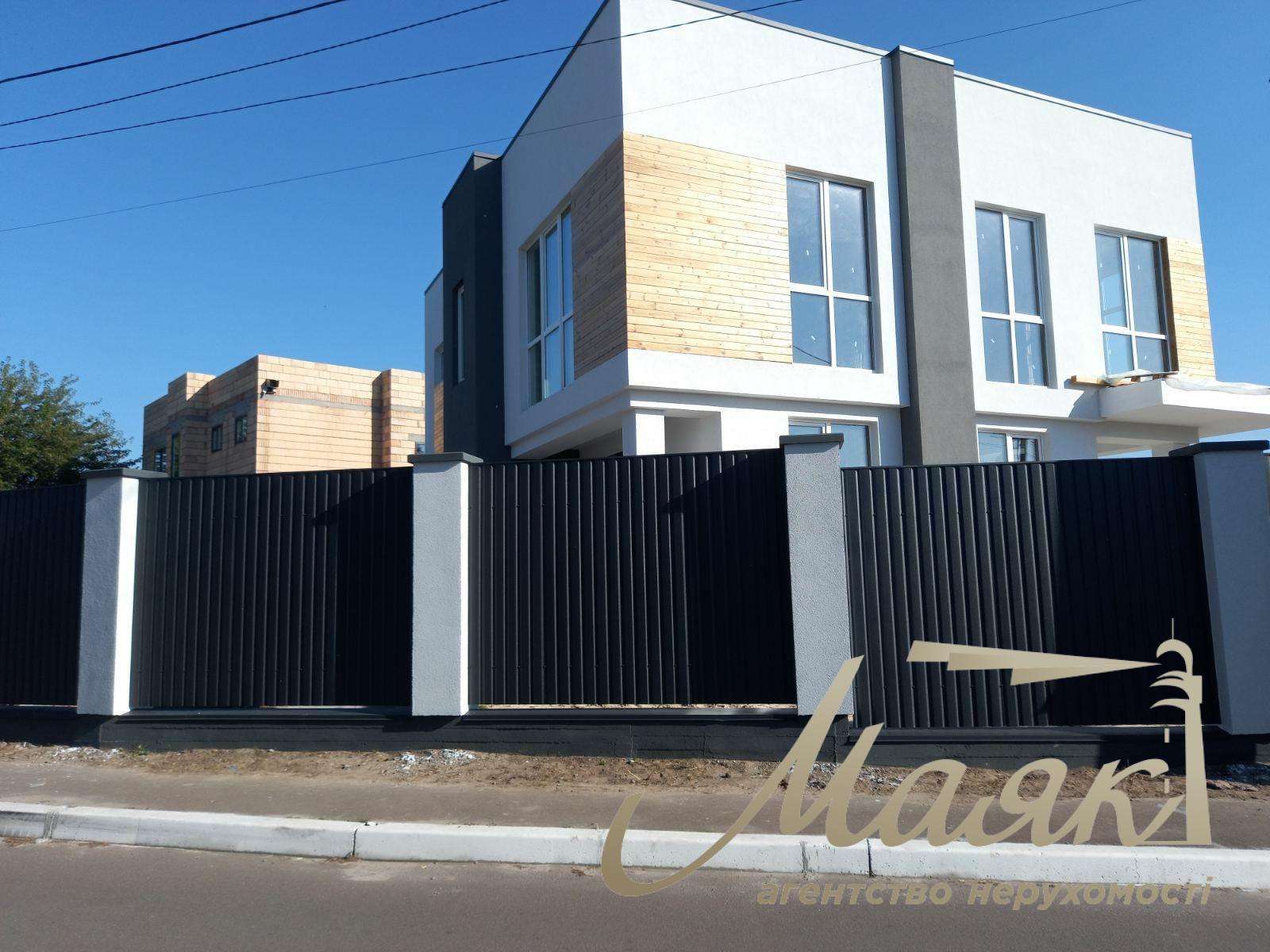 New two-storey cottage 263m2 for sale in Kozina