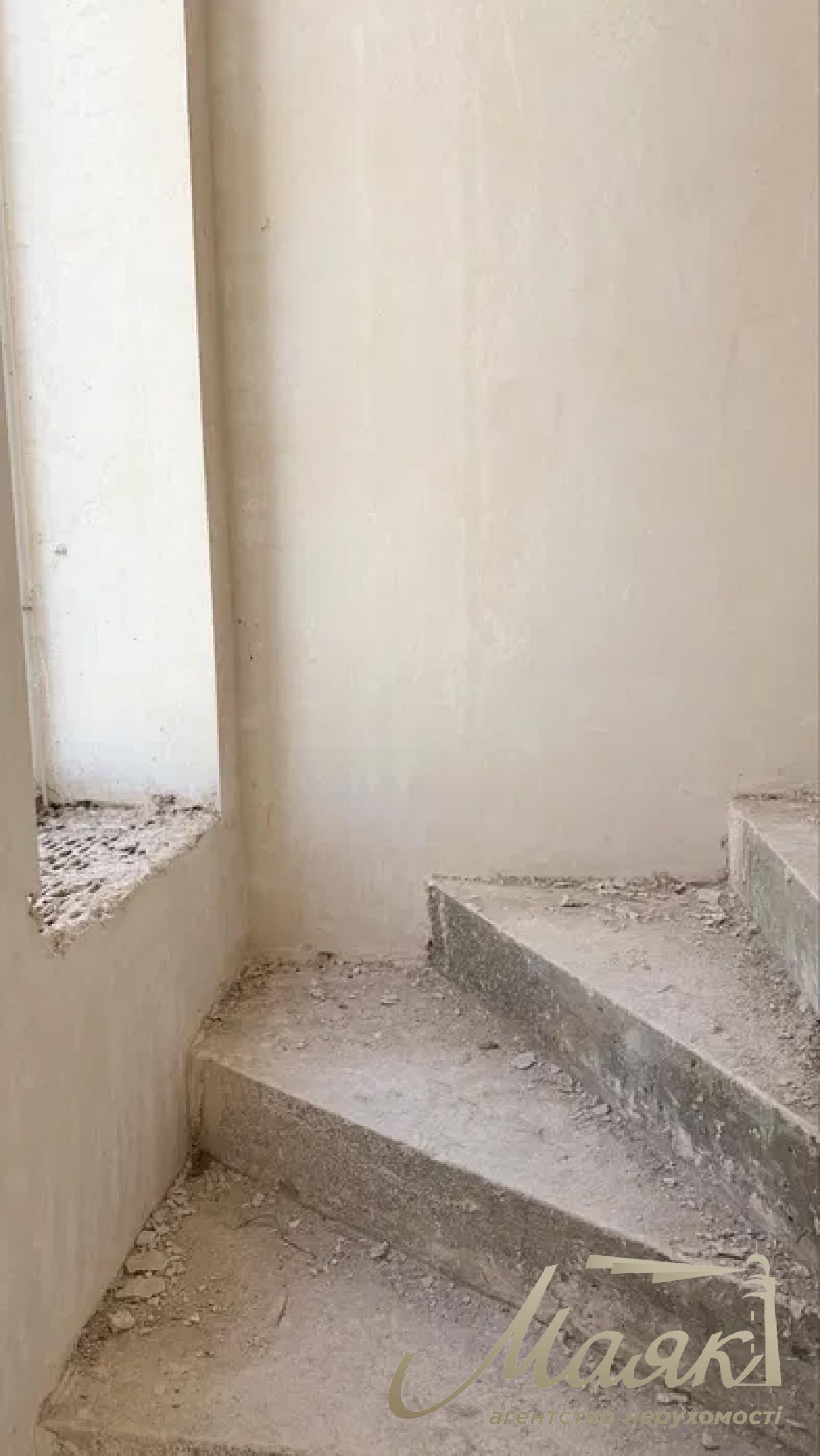 Продаж таунхауса з частковим ремонтом, 80 м2,Ірпінь