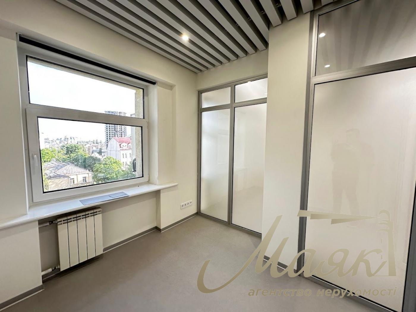 Продажа офиса 400 м², Киев