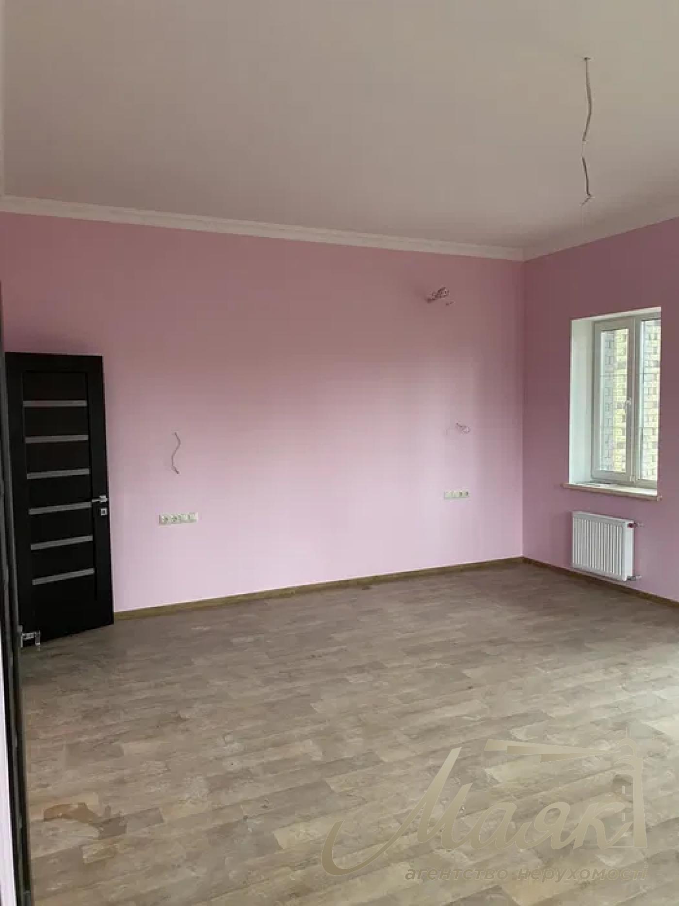 Оренда триповерхового будинку в котеджному містечку "Монтана-Вилич". Козин.