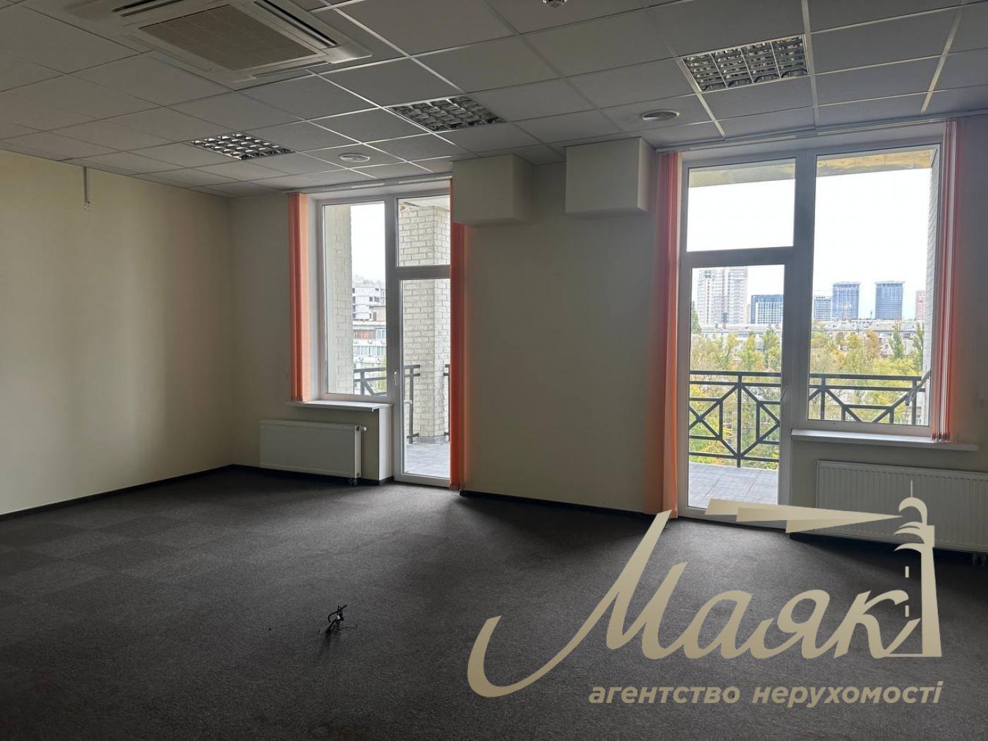 Оренда офісу 914м2 по вул.Міхновського, Звіринецька