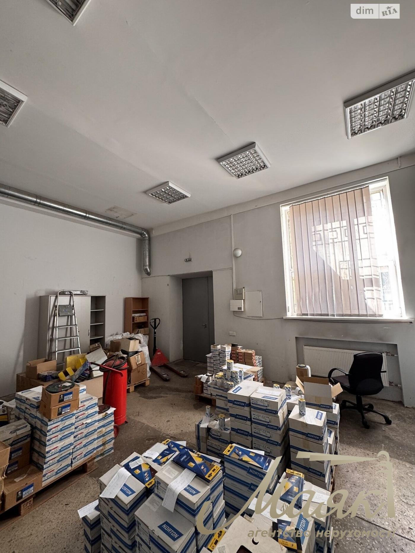 Аренда коммерческого помещения 232,5 м², ул. Сулеймана Стальского, Днепровский район, Киев