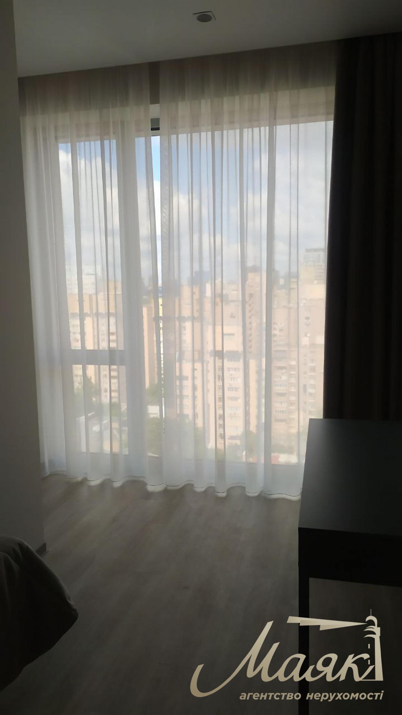 Rent of 4-room apartment, residential complex Atlantic, Antonovicha (Gorky) street, Vladimirsky market.2