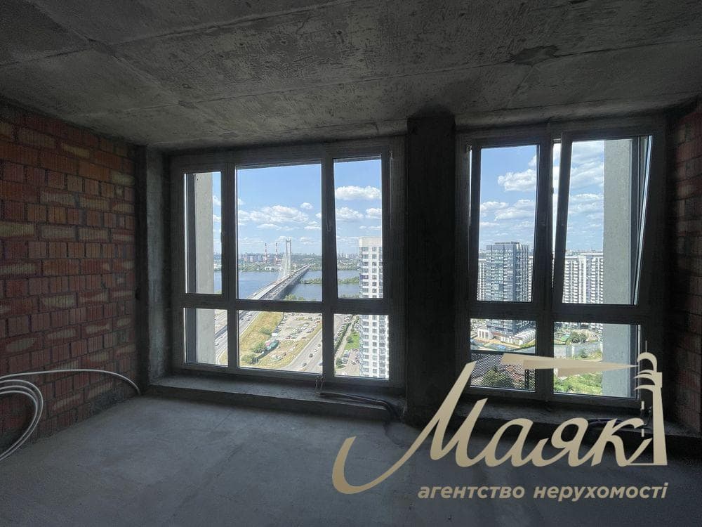 Продаж квартири з гарним видом площею 44 м², ЖК «Славутич», Лівий берег