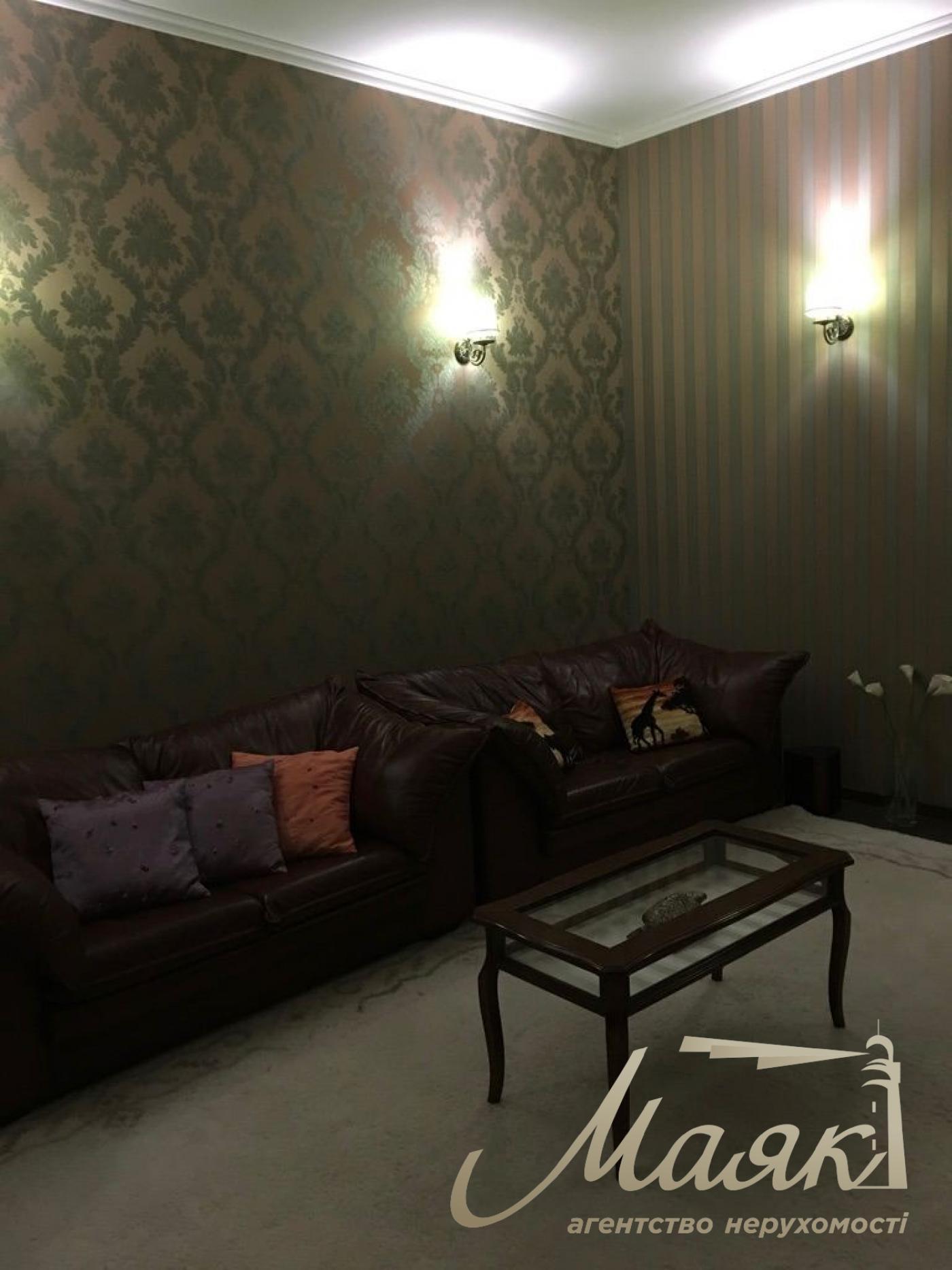 House for sale 1000 m2 Gostomel