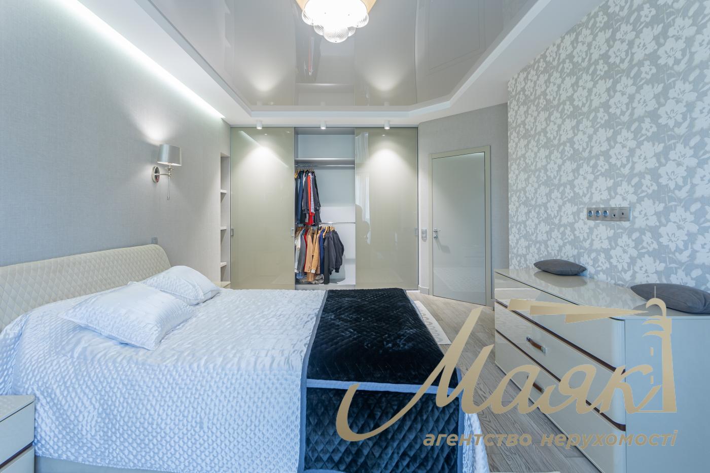 Продаж 3х-кімнатної квартири 108.3м2 вул. Коперника, Шевченківський район, Лук'янівка, Київ