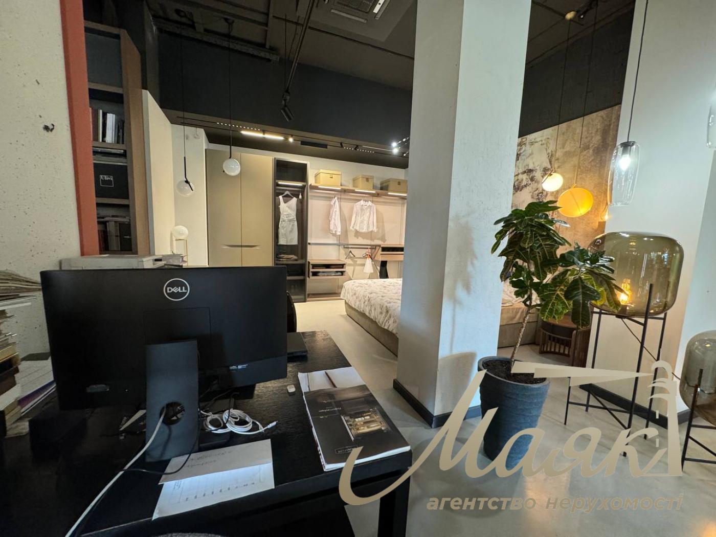 Аренда фасадного помещения 140м2 в ЖК Французский квартал 2, ул. Предславинская, Центр, Киев