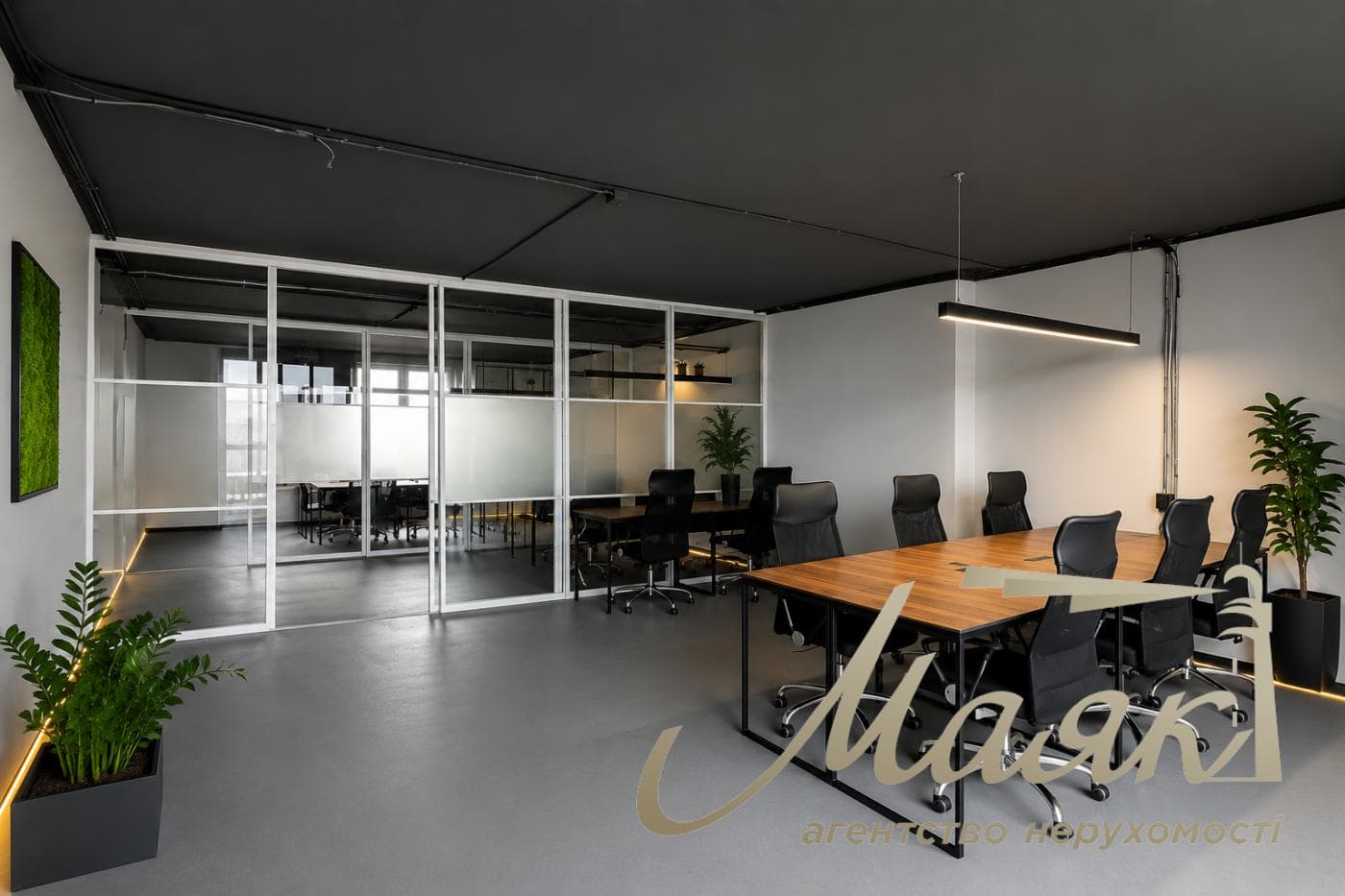 Office space for rent: 260 square meters, Tetris Hall residential complex, Pechersk, Olimpiyska Street