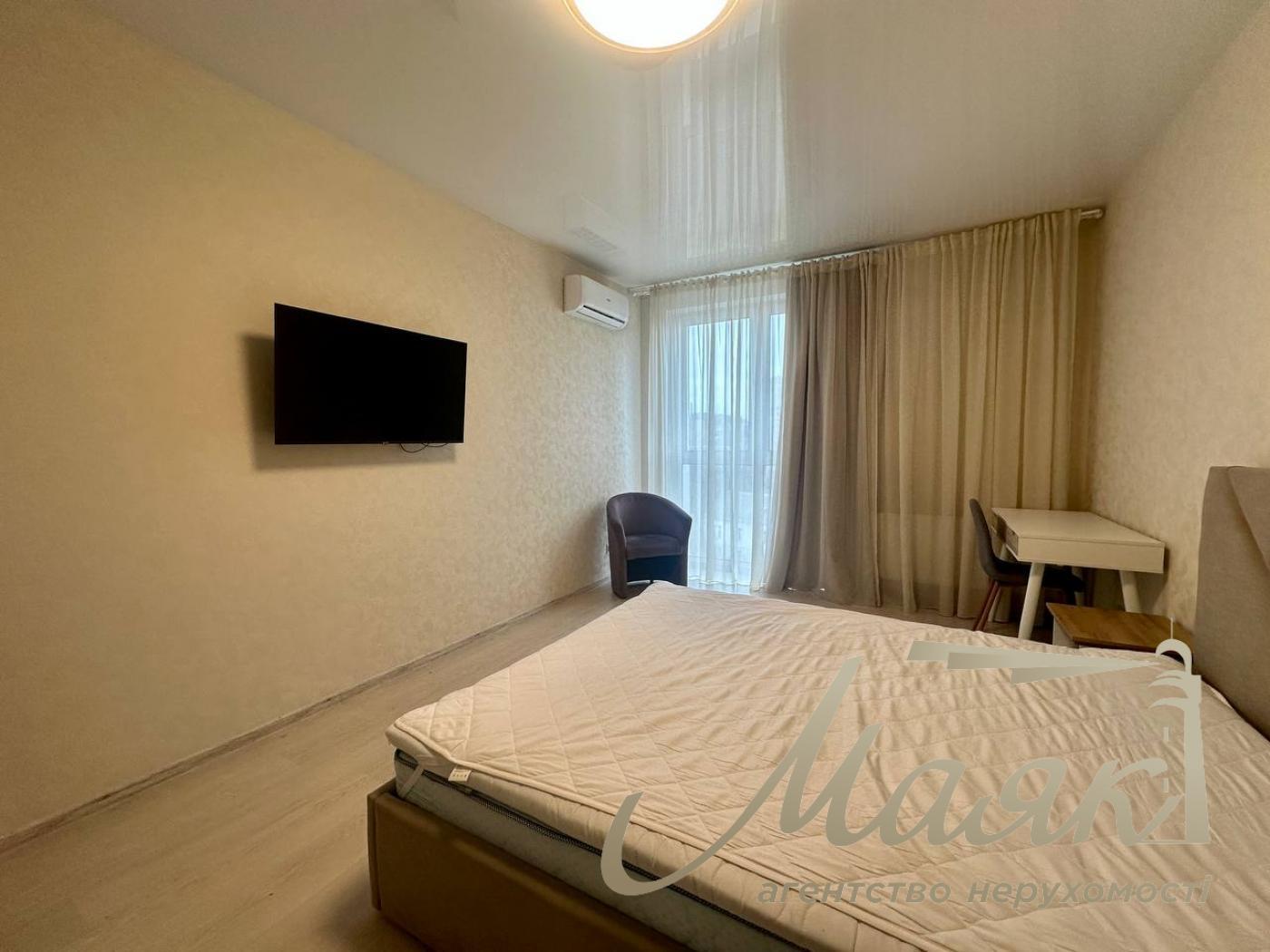 Оренда 1 кімнатної квартири в ЖК Брістоль по вул.Лобановського 144, метро Деміївська.