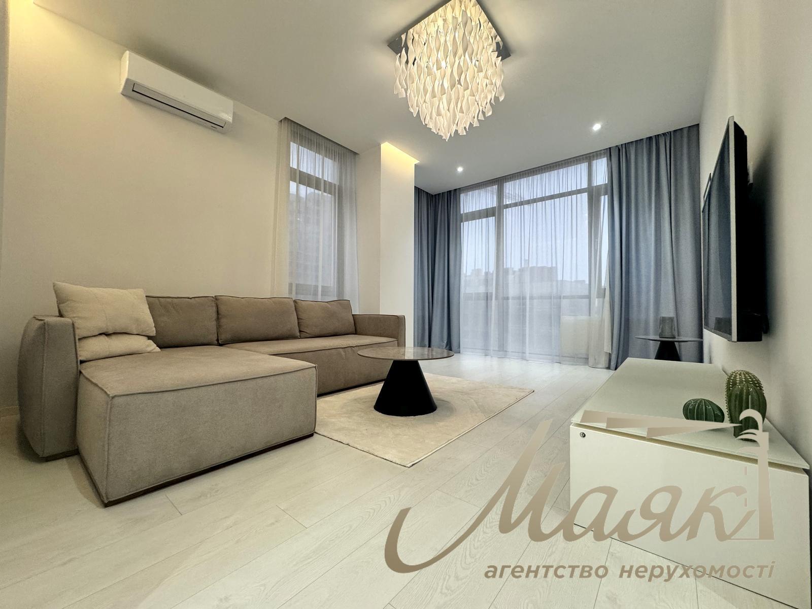 Аренда новой стильной квартиры 70м2 в ЖК «Новопечерские Липки». Андрея Верхогляда 11В, Печерский район