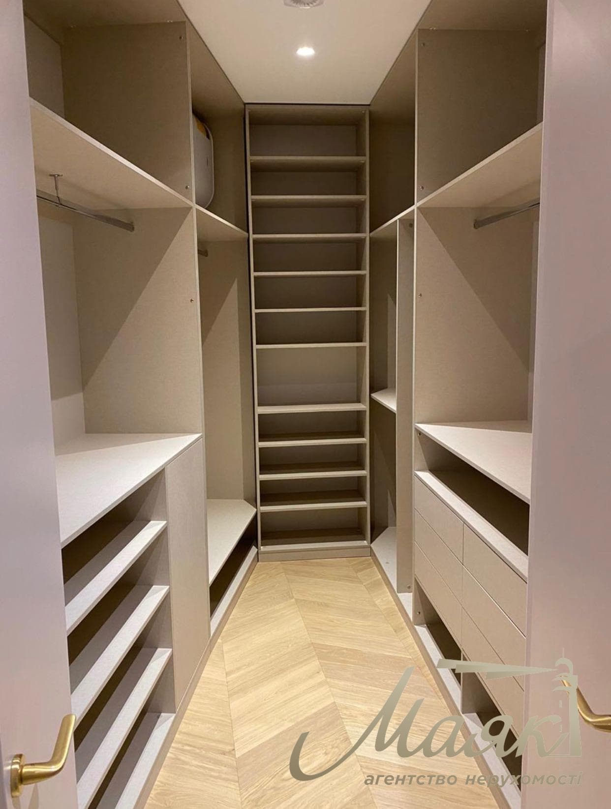 Оренда 1-кімнатної квартири у ЖК Busov Hill (70 м²), Печерський район, вул. Бусловська, 12