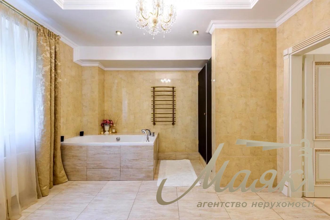 Оренда будинку в Конча-Заспі, КМ "Французьке містечко" 650 м² ділянка 30 соток вул. Лісова