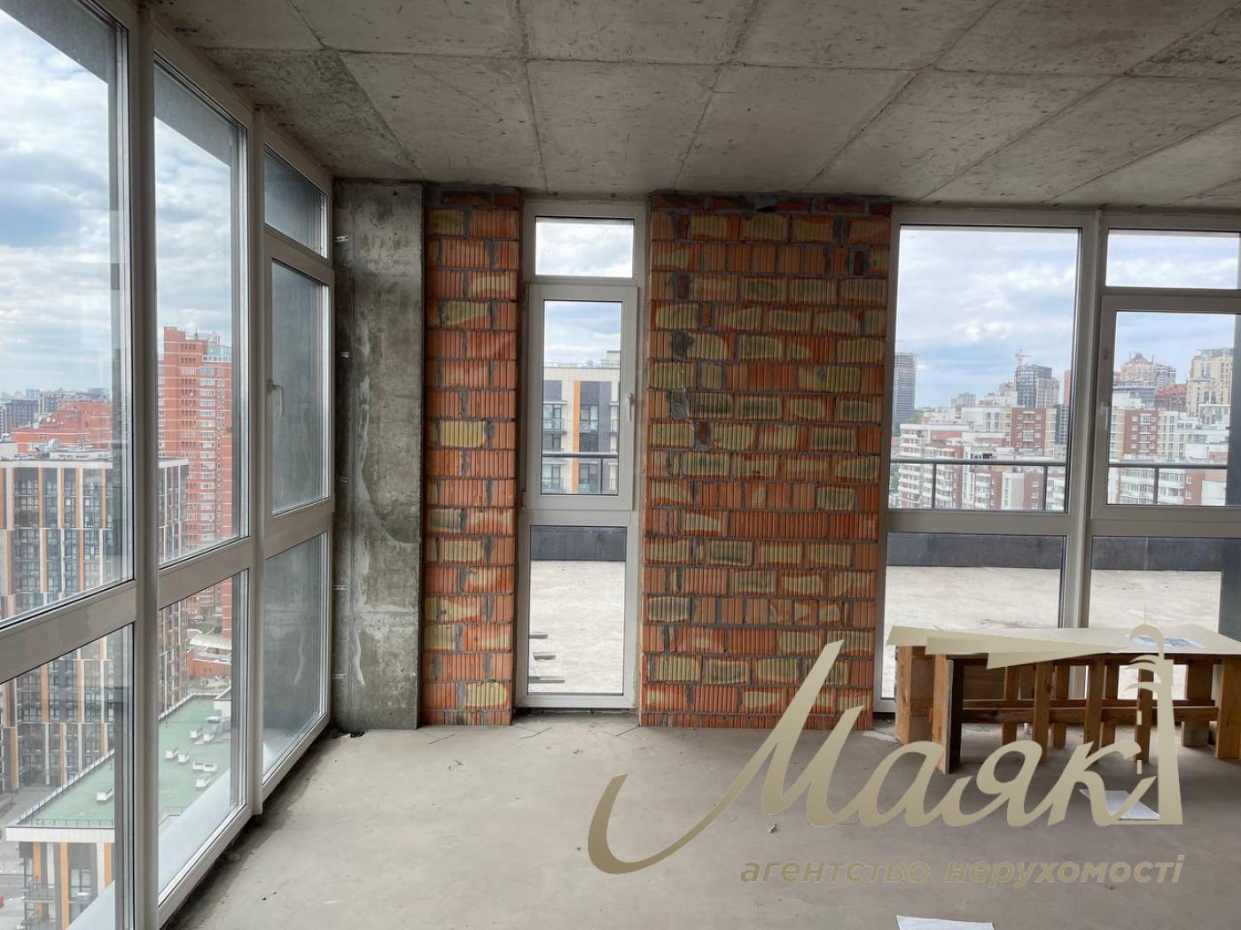 Французький квартал 2 унікальна квартира з терасою унікальна квартира з терасою