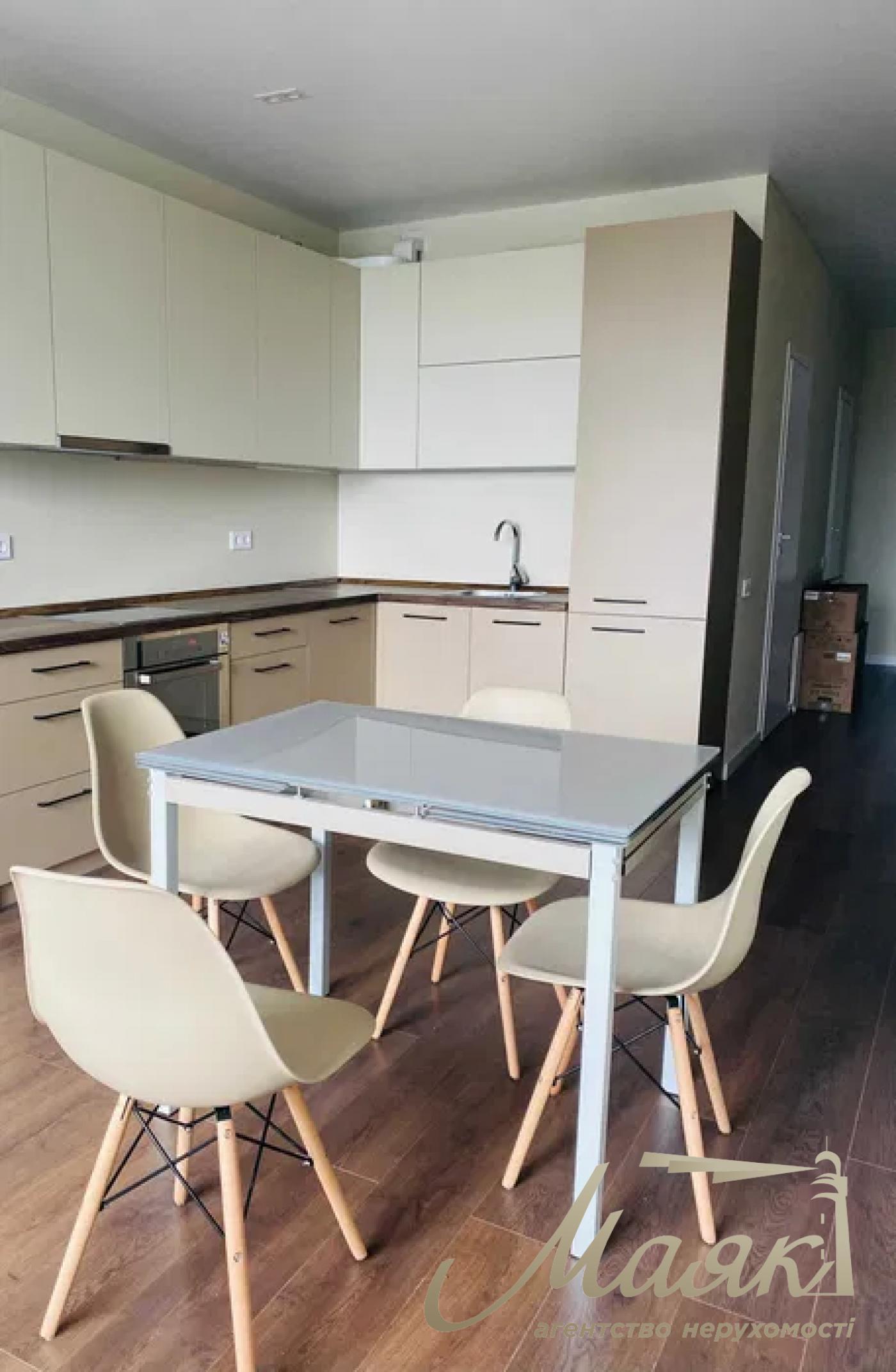 Sale of a 2-room apartment with a view, 70 m2 in the residential complex Novopecherska Vezha Pechersk Boychuka