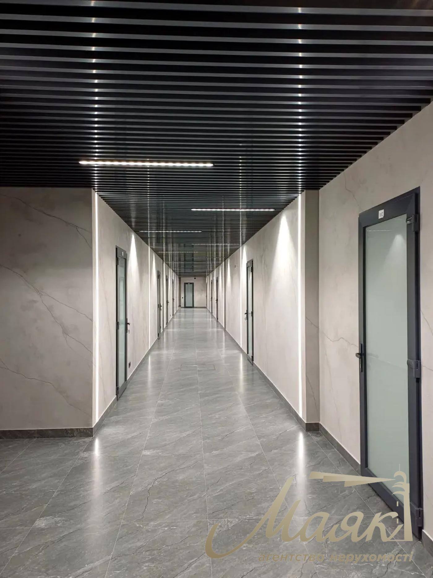 Оренда офісу 940м2 по вул.Преображанська 25, Солом'янський район.