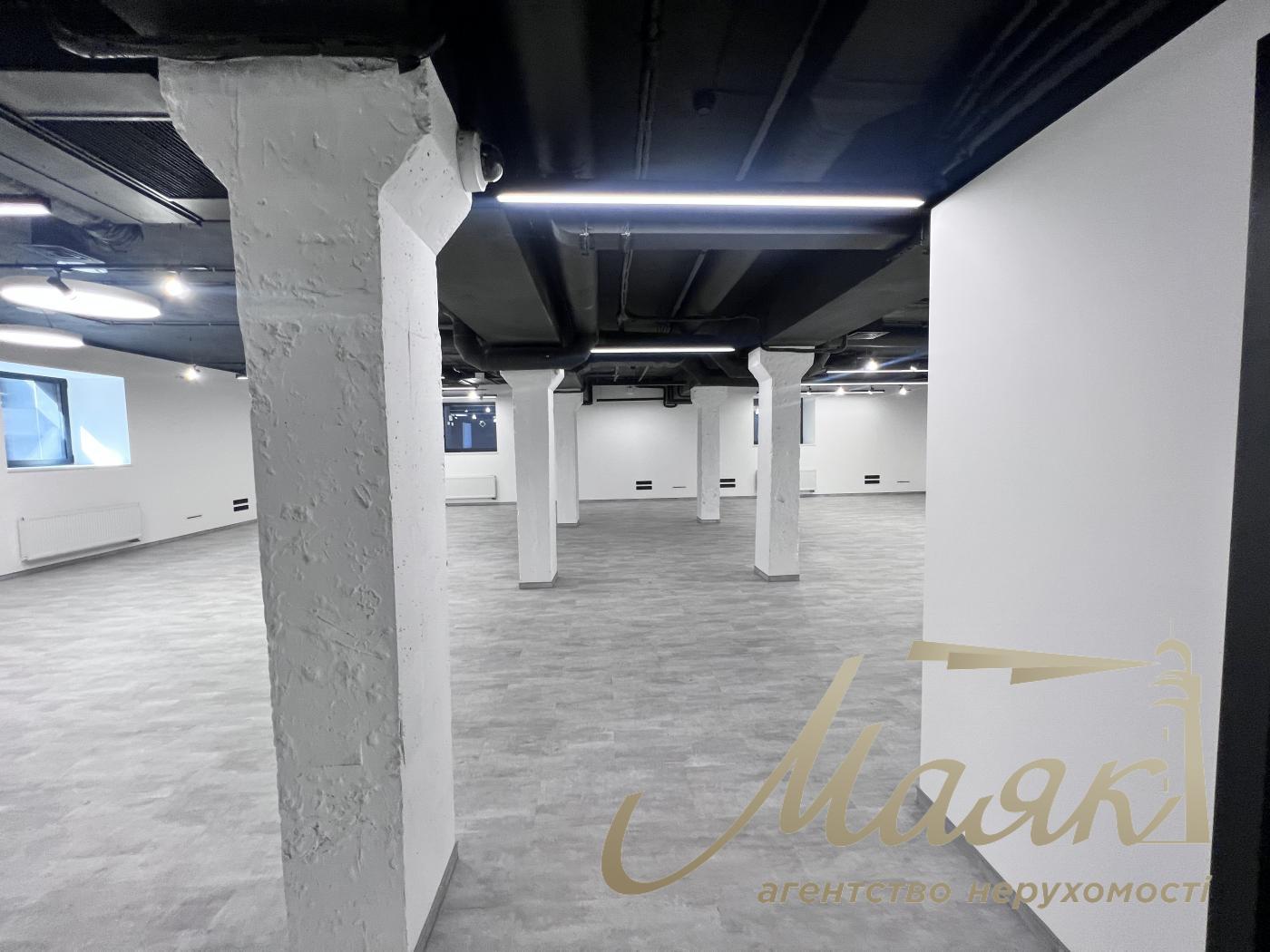 Аренда офисного помещения 500м2, БЦ Нивки Сити