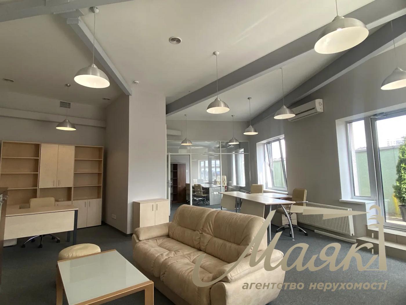 Оренда мебльованого офісу в БЦ вул.Гайдара 58/10, метро Олімпійська.