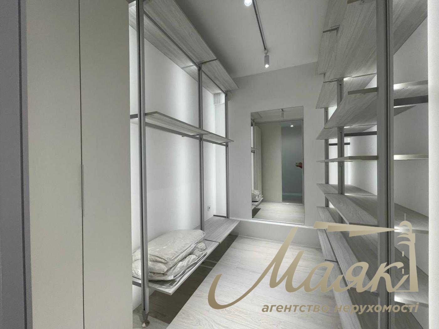 Продажа 2-комнатной квартиры 68м2 с авторским дизайном в ЖК «Новопечерская Вежа» , ул. Михайла Бойчука/Киквидзе, Печерский ремонт, Центр