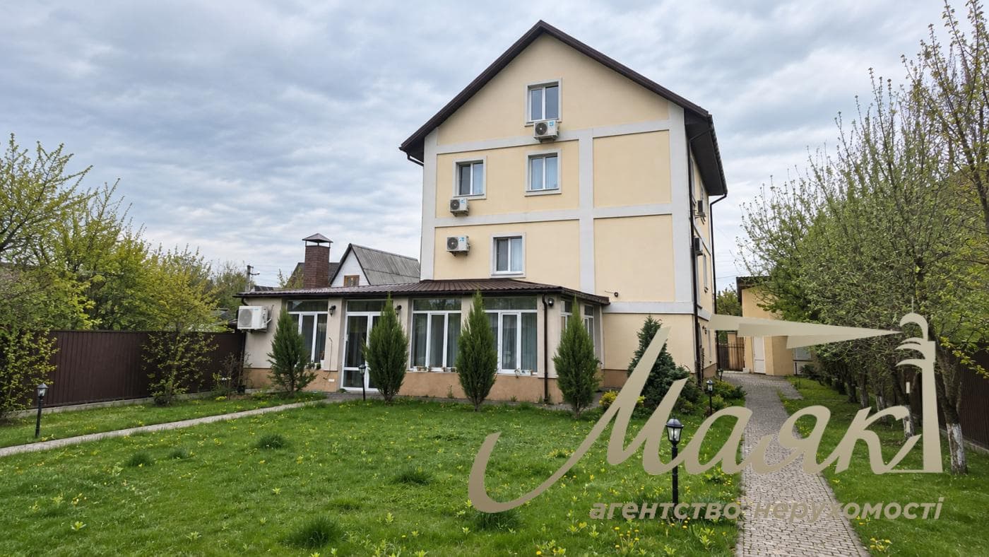 Оренда авторського будинку площею 400 м² з більярдною, зимовим садом та гаражем на 2 автомобілі в с. Підгорці, Обухівський напрямок, Київська область