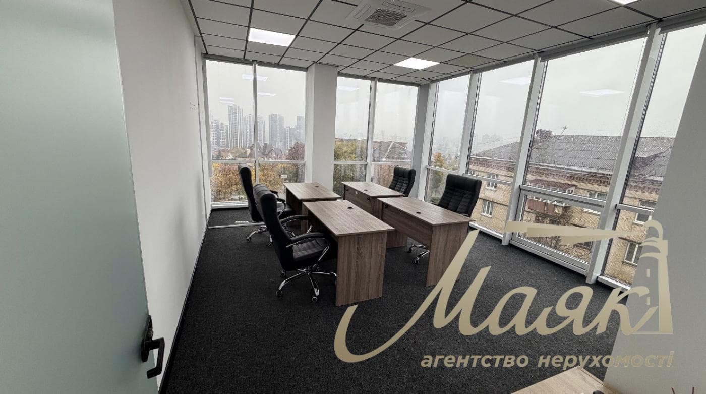 Оренда офісу в бізнес-центрі TRINITY Печерський район 534 м² 6-й поверх