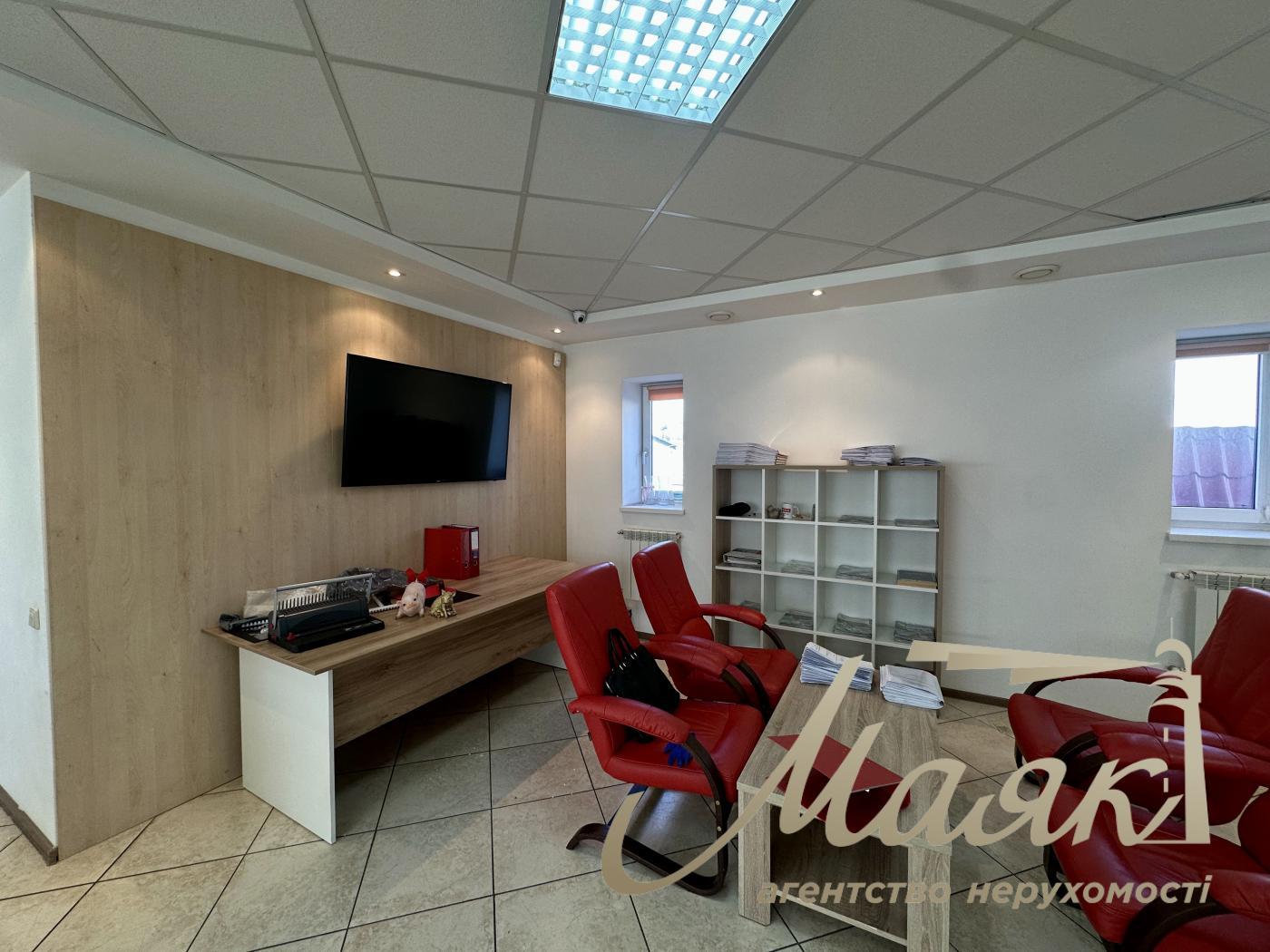 Rent a front building (656m2) on 7.5 hectares, Sadovaya street, with. Sofievskaya Borschagovka